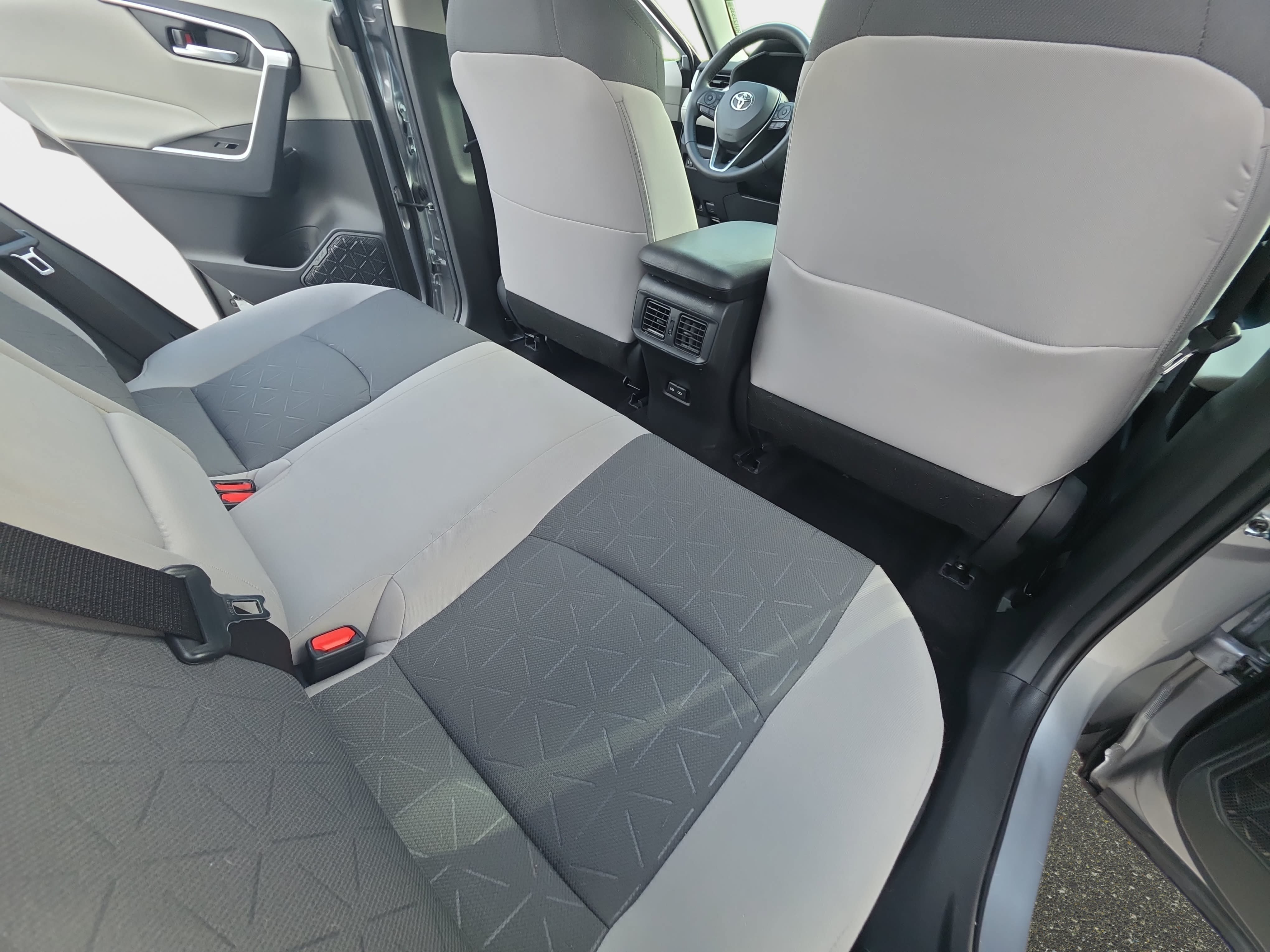 Used 2024 Toyota RAV4 XLE w/ Weather Package AWD/4WD image 11