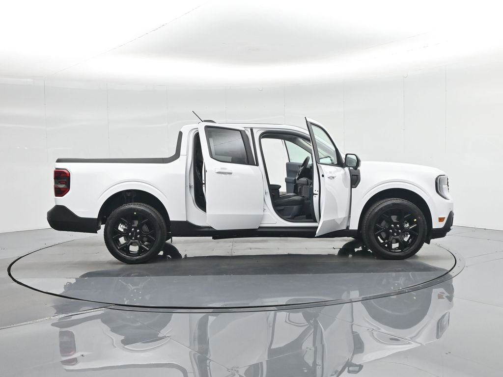 New 2025 Ford Maverick Lariat w/ Black Appearance Package AWD/4WD image 34