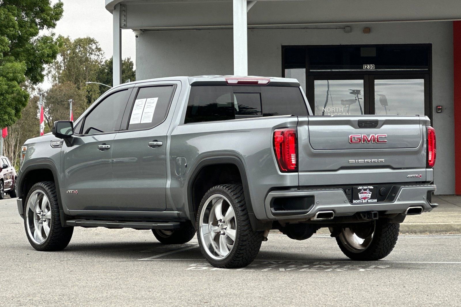 Used 2019 GMC Sierra 1500 AT4 w/ AT4 Premium Package image 6