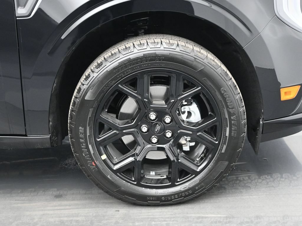 New 2026 Ford Maverick Lobo AWD/4WD image 22