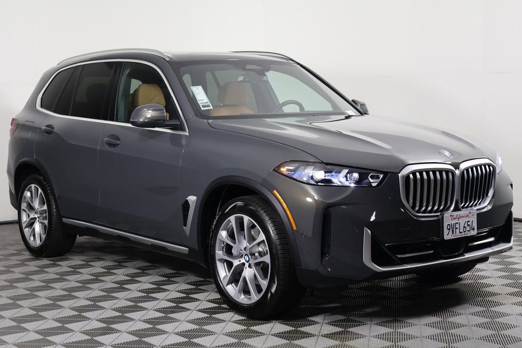 Certified 2026 BMW X5 xDrive40i w/ Climate Comfort Package AWD/4WD image 3