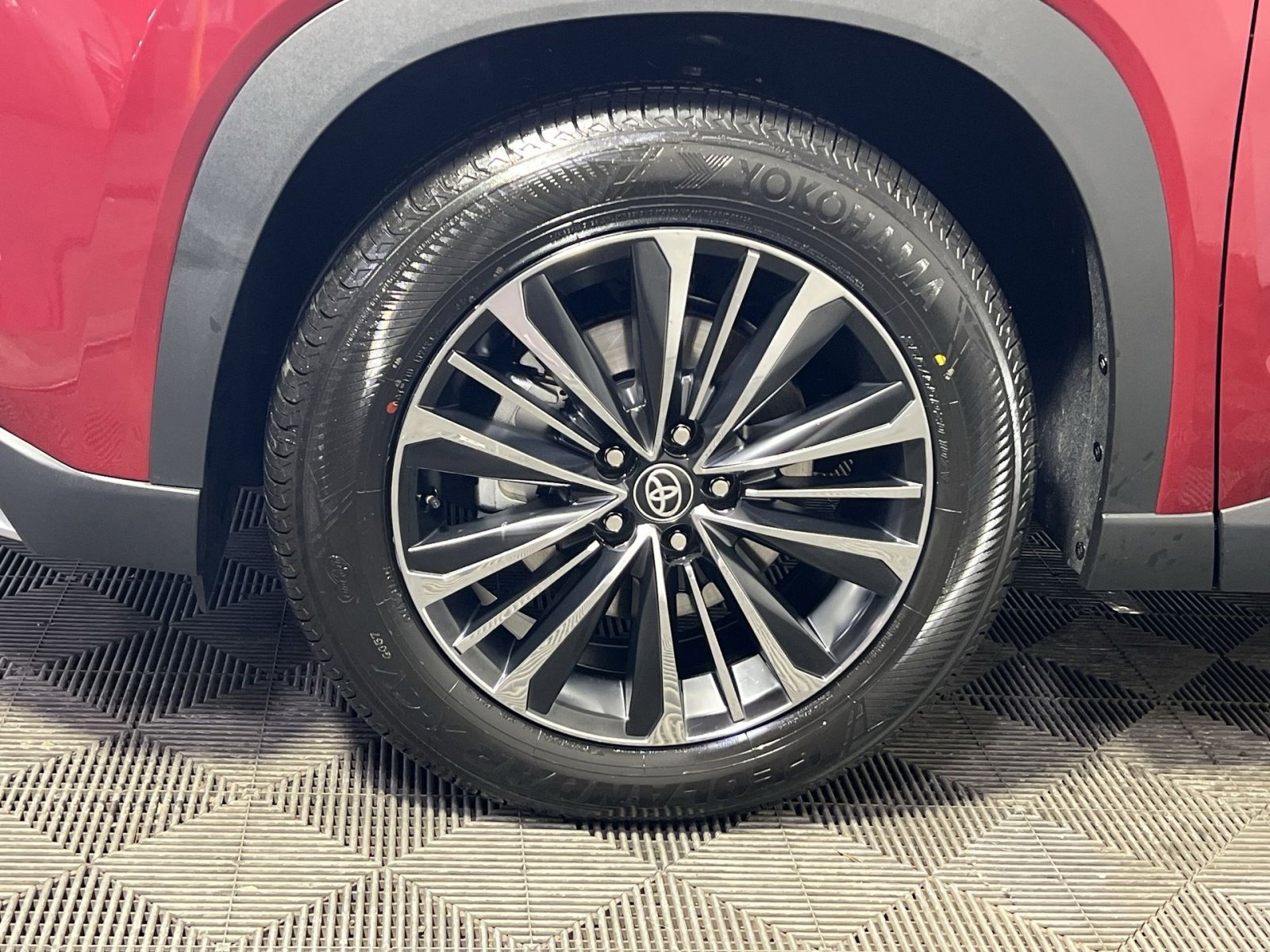 Used 2026 Toyota Grand Highlander MAX Platinum image 12