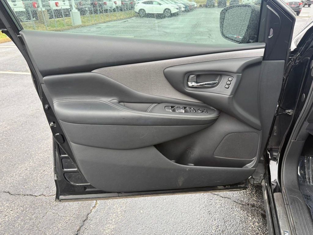 Used 2021 Nissan Murano SL w/ SL Moonroof Package image 9