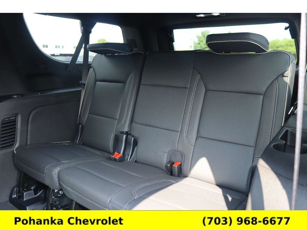 Certified 2025 Chevrolet Suburban Premier image 27