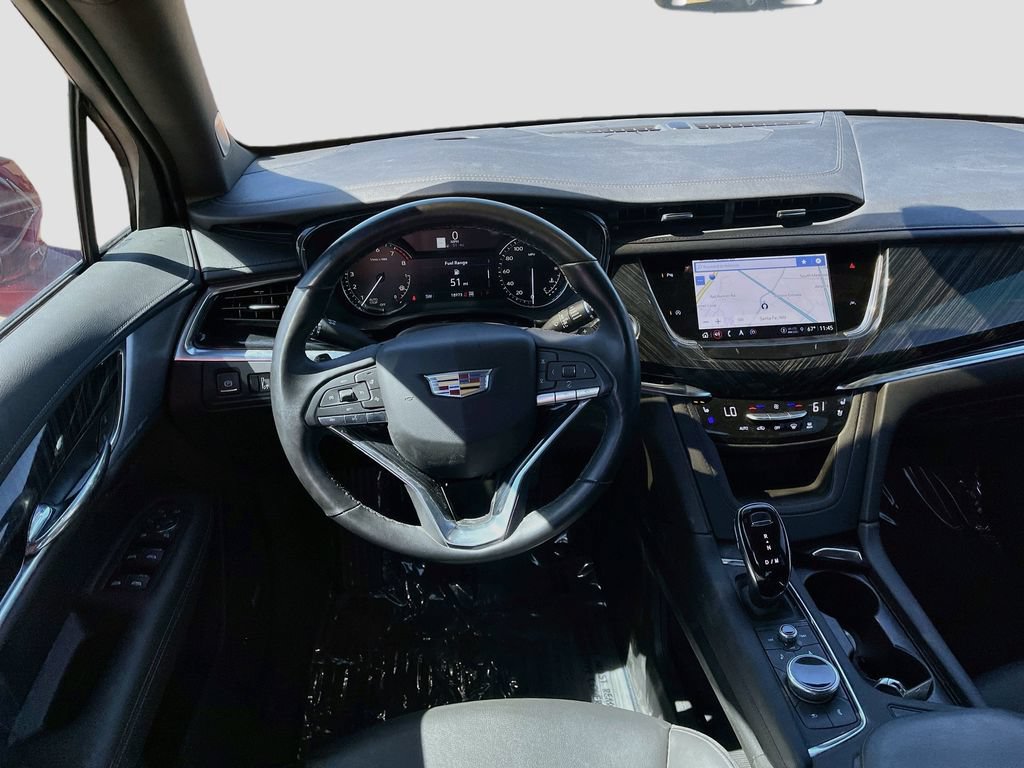 Used 2025 Cadillac XT6 Premium Luxury AWD/4WD image 24