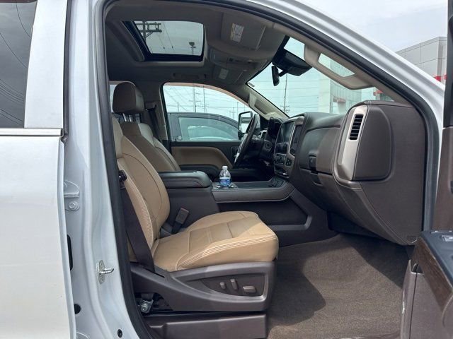 Used 2018 GMC Sierra 2500 Denali w/ Duramax Plus Package image 3