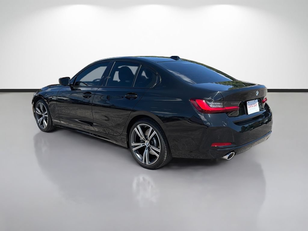 Used 2023 BMW 330i Sedan w/ Convenience Package RWD image 5