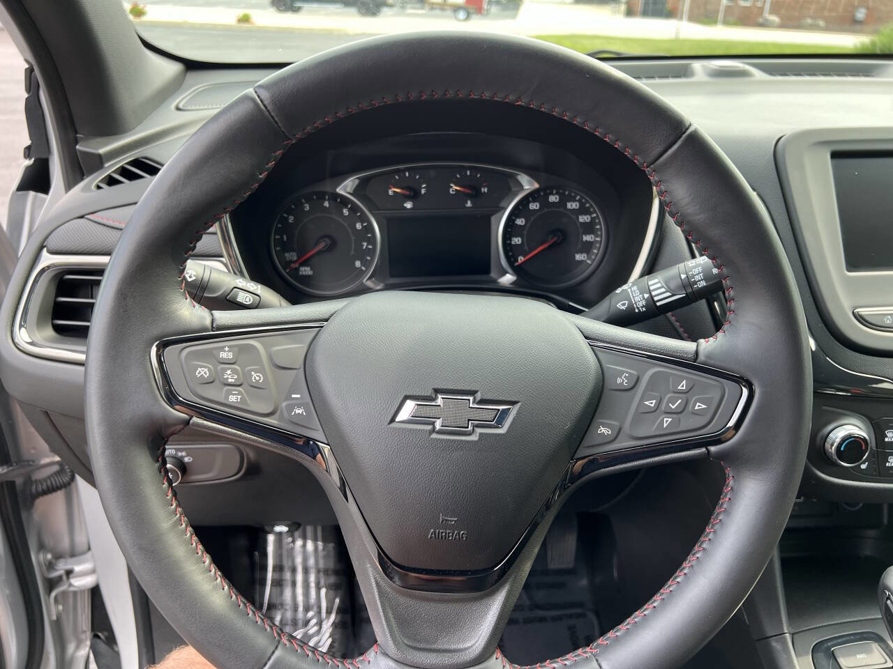 Used 2022 Chevrolet Equinox RS image 15