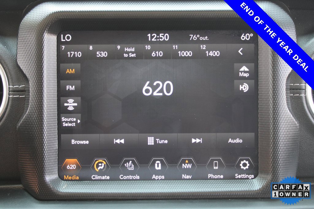 Used 2022 Jeep Wrangler Unlimited Sahara w/ Cold Weather Group image 16