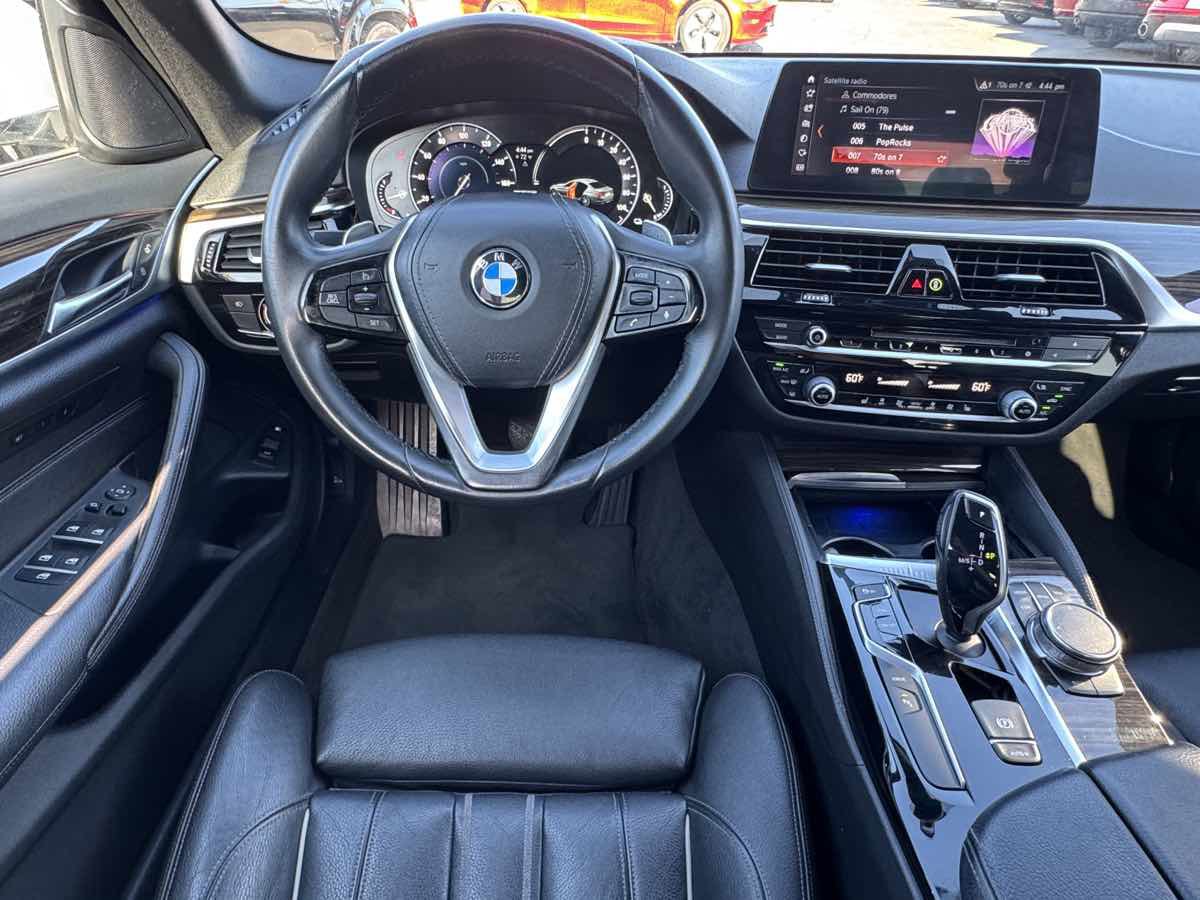 Used 2018 BMW 530e w/ Premium Package 2 image 23