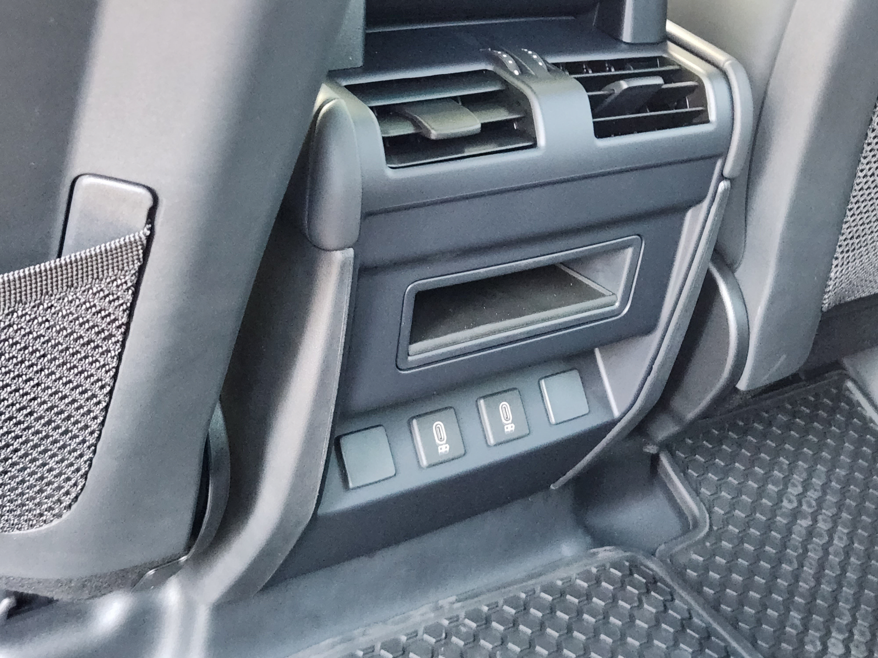 New 2026 Land Rover Defender 110 X-Dynamic SE AWD/4WD image 27