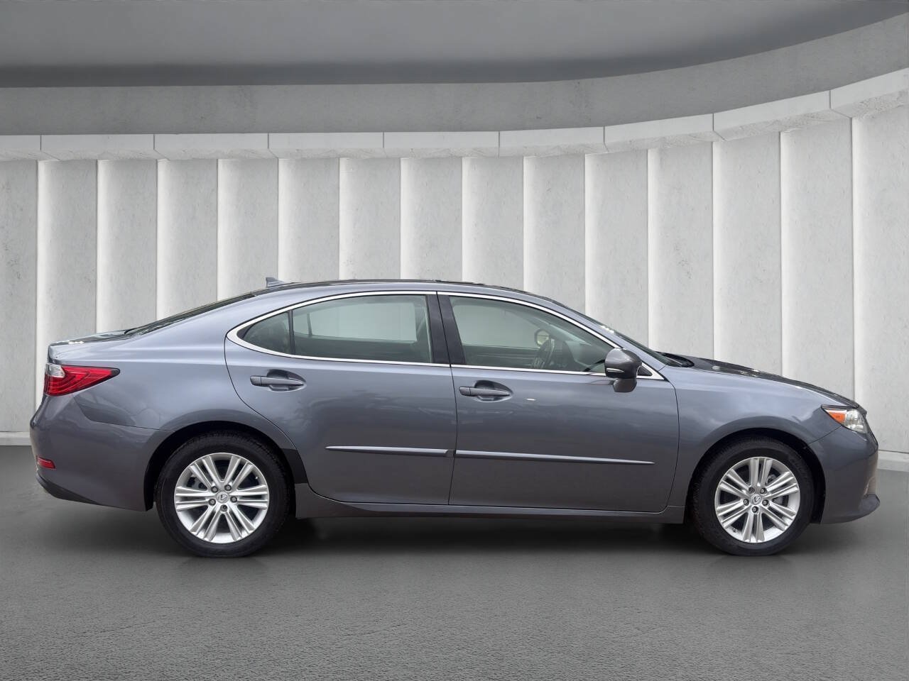 Used 2014 Lexus ES 350 w/ Premium Package FWD image 6