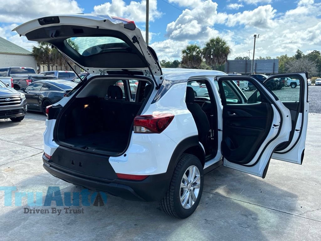 Used 2022 Chevrolet TrailBlazer LS AWD/4WD image 17