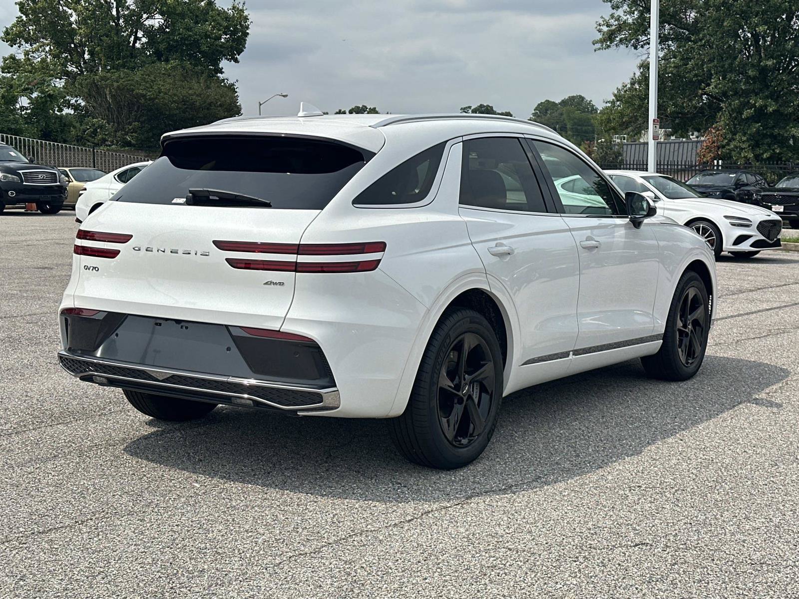 New 2026 Genesis GV70 2.5T AWD/4WD image 5