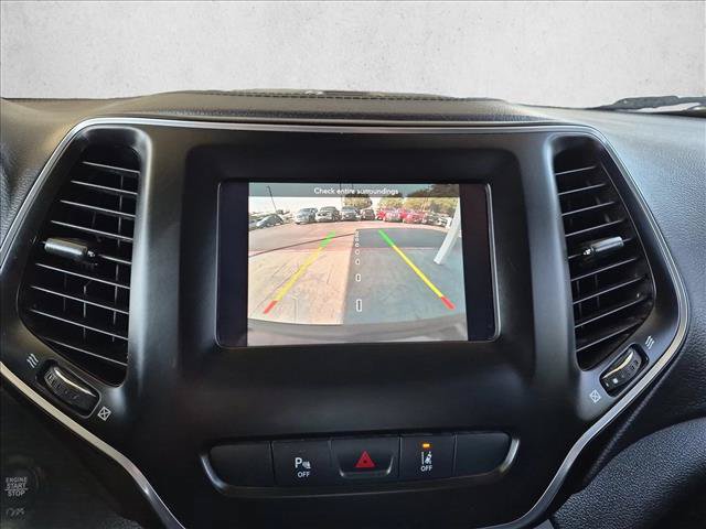 Used 2021 Jeep Cherokee Latitude Lux FWD image 13