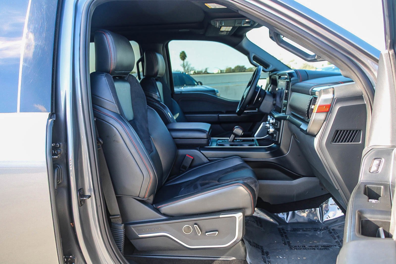 Used 2024 Ford F150 Raptor image 16