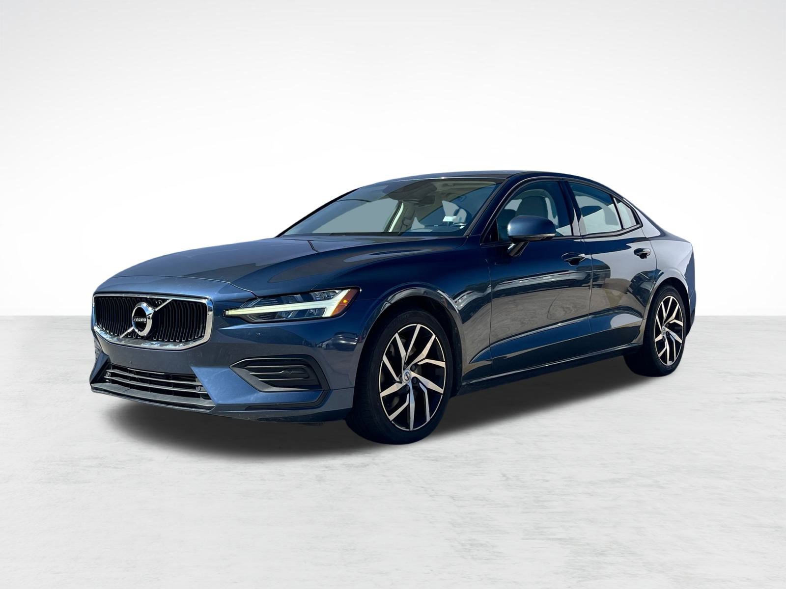 Used 2020 Volvo S60 T6 Momentum