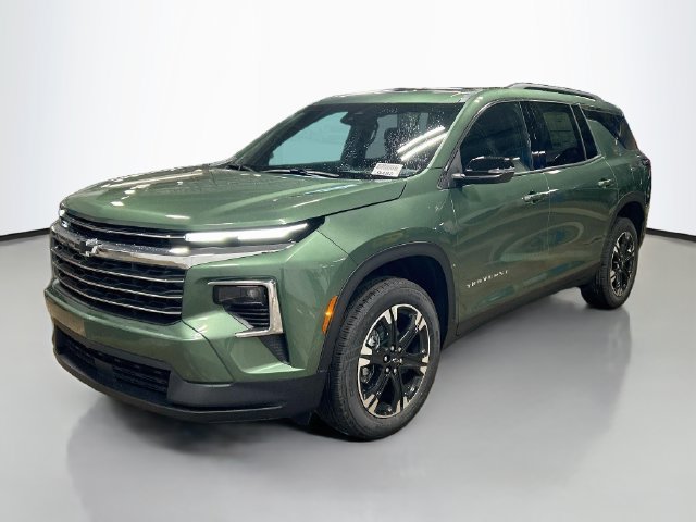 New 2027 Chevrolet Traverse LT w/ Sun and Wheel Package FWD image 10