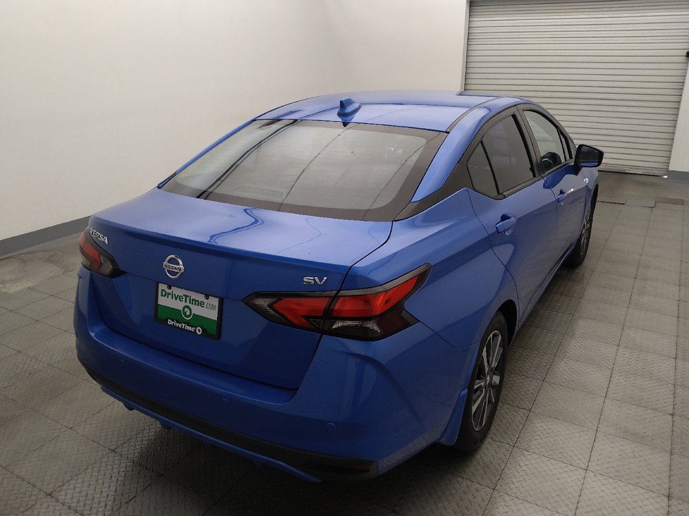 Used 2021 Nissan Versa SV FWD image 7