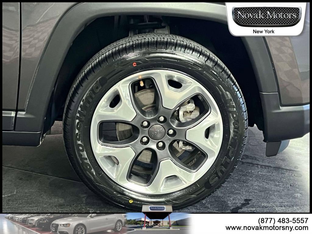 Used 2022 Jeep Compass Limited w/ Sun and Sound Group AWD/4WD image 9