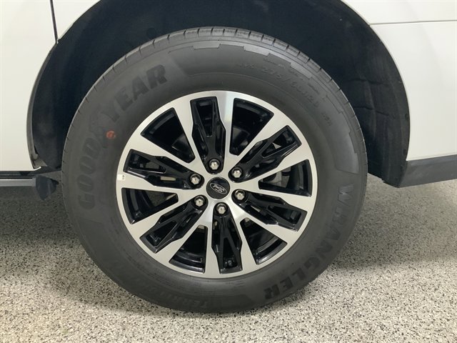 Used 2025 Ford Expedition Max Platinum AWD/4WD image 23
