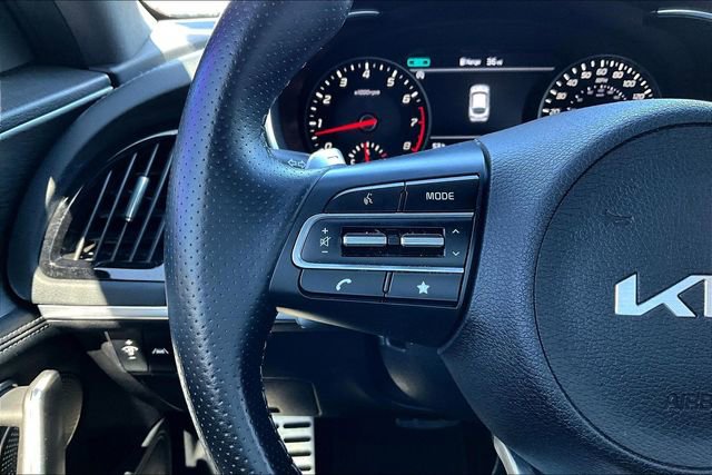 Used 2023 Kia Stinger GT2 RWD image 11
