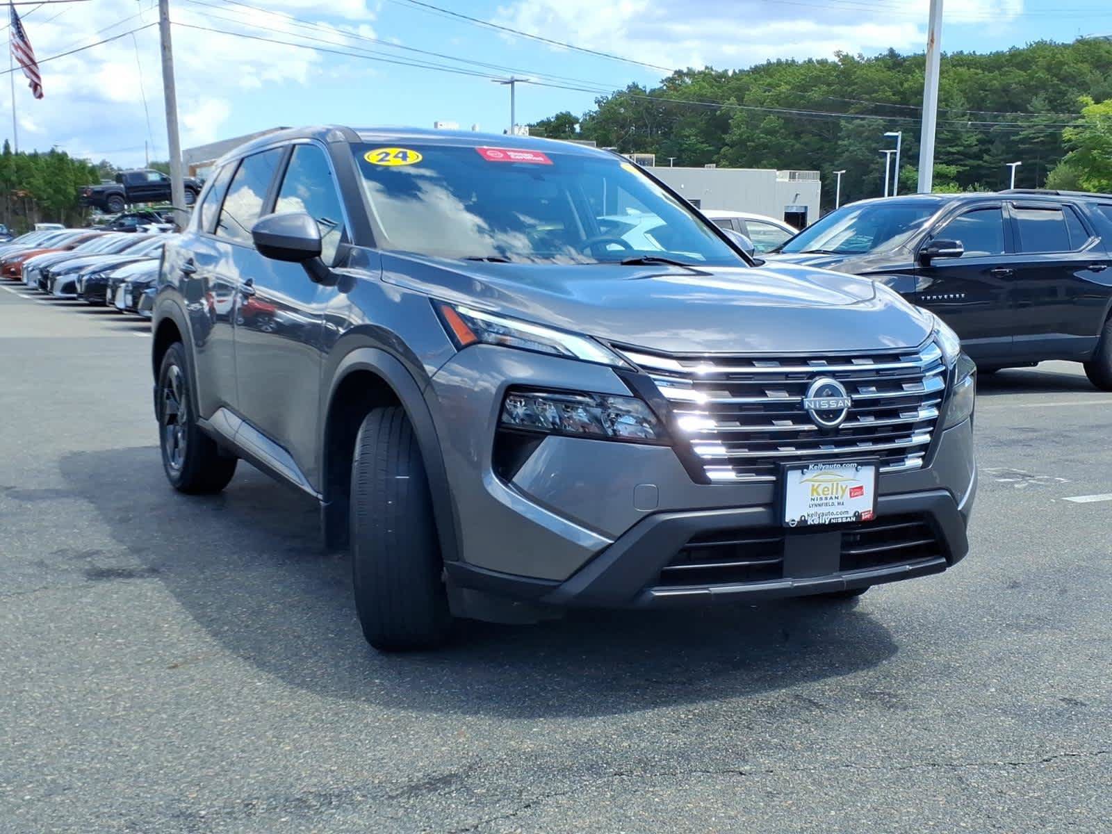 Certified 2024 Nissan Rogue SV AWD/4WD image 3