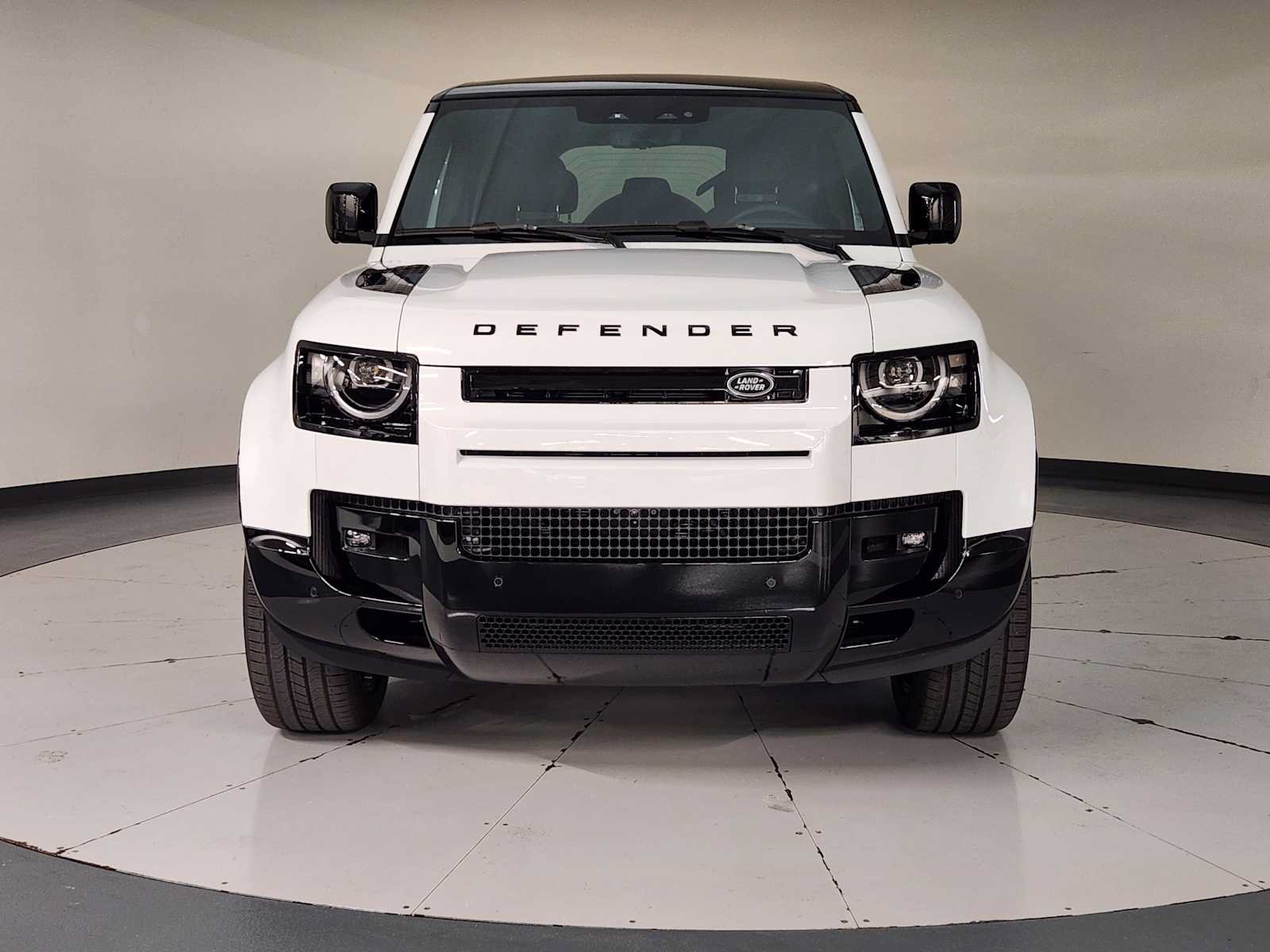 New 2026 Land Rover Defender 110 V8 AWD/4WD image 16