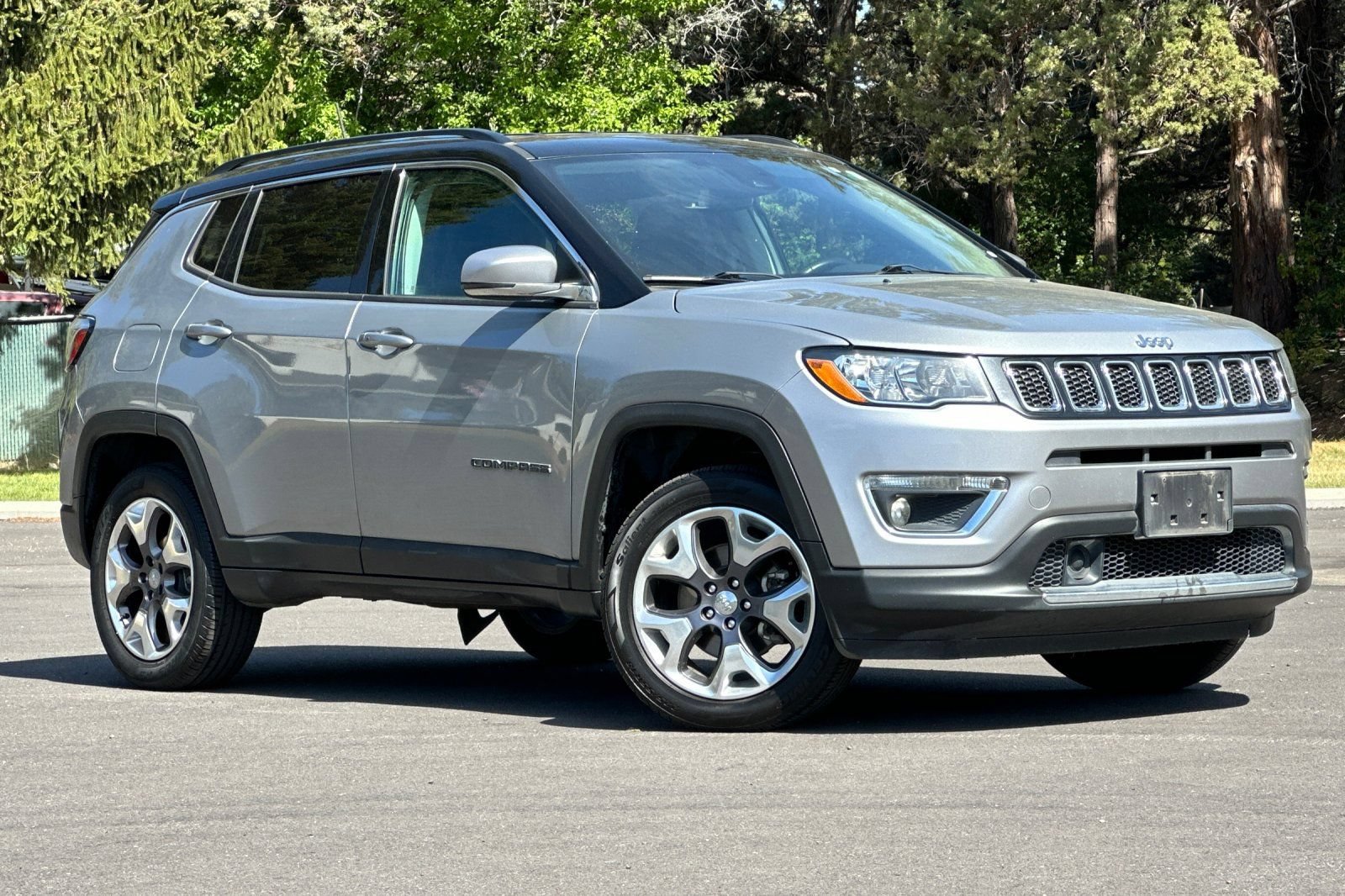 Used 2021 Jeep Compass Limited AWD/4WD image 2