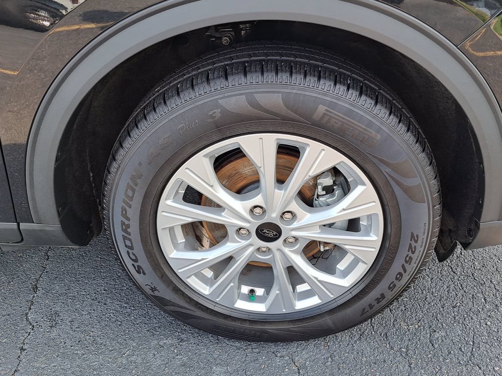 Certified 2024 Ford Escape Active AWD/4WD image 19