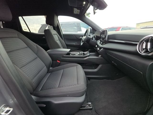 Used 2026 Chevrolet Equinox LT AWD/4WD image 10