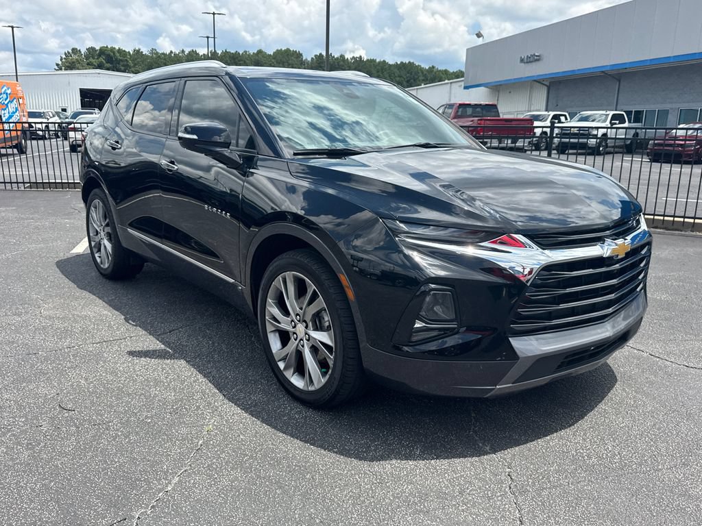 Used 2022 Chevrolet Blazer Premier w/ Enhanced Convenience Package FWD image 4