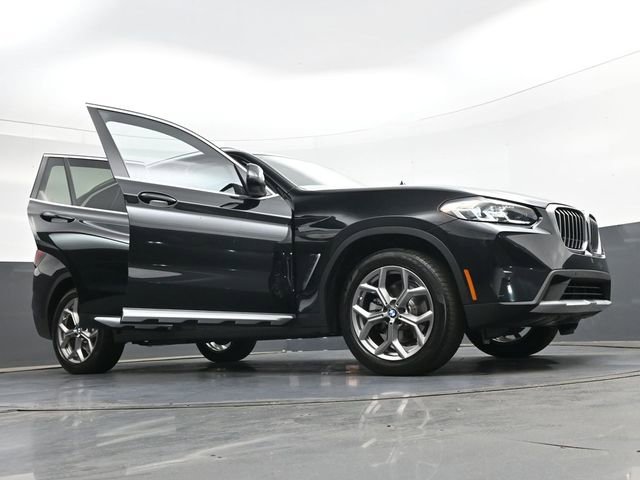 Used 2023 BMW X3 xDrive30i w/ Premium Package w/ZPA AWD/4WD image 46
