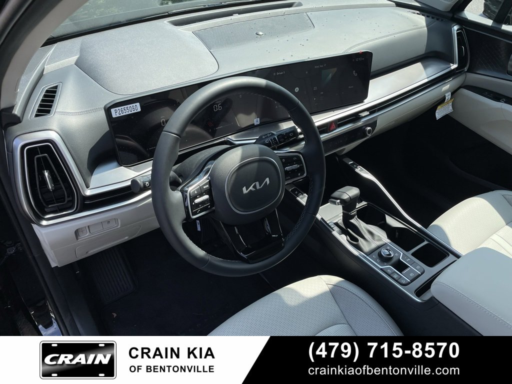 New 2025 Kia Sorento S image 10