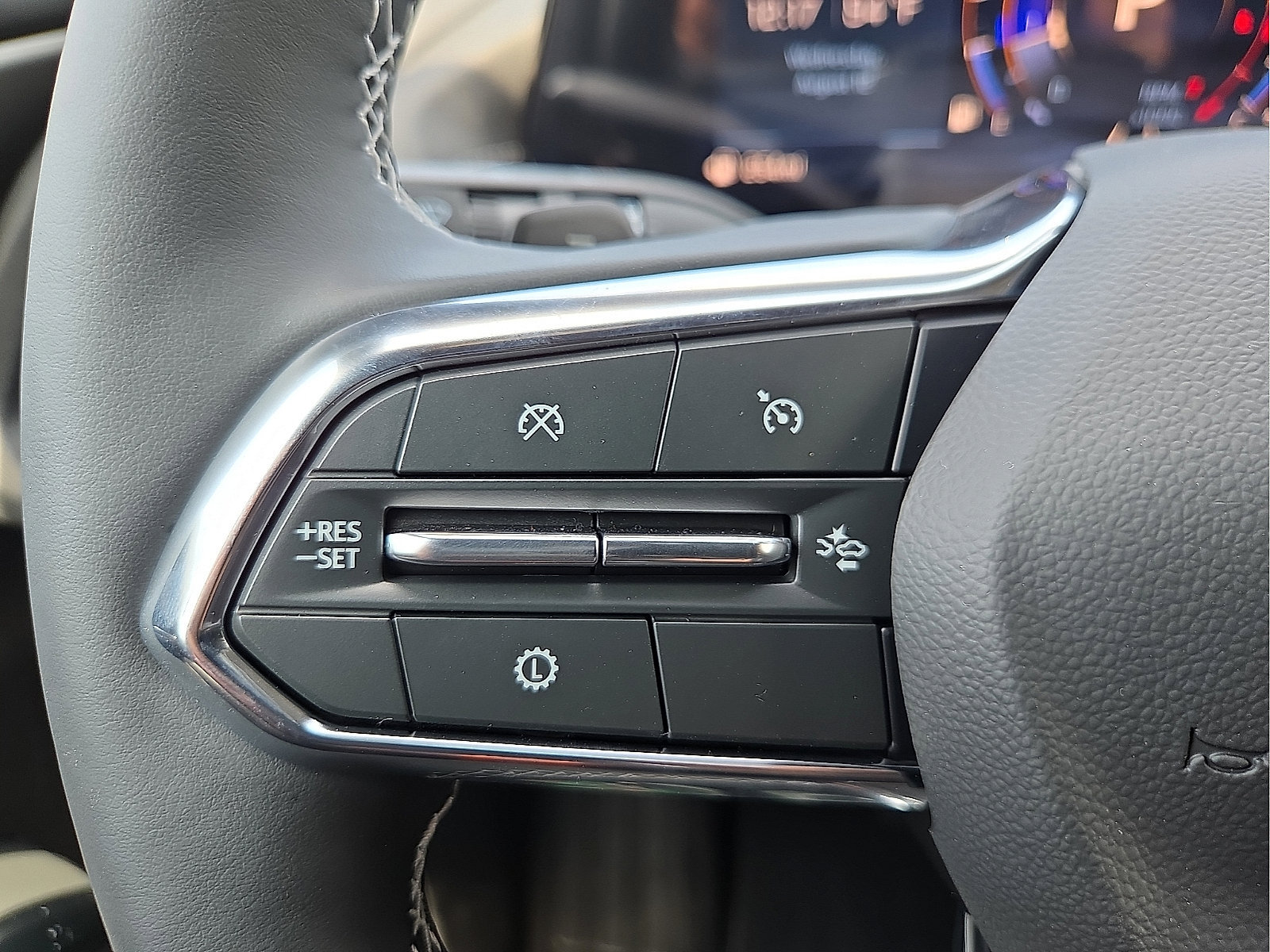 New 2027 Chevrolet Traverse LT w/ Sun and Wheel Package FWD image 19