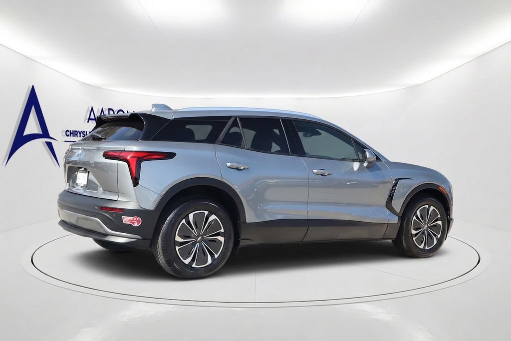 Used 2024 Chevrolet Blazer EV LT AWD/4WD image 4