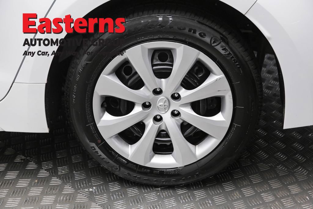 Used 2025 Toyota Corolla LE image 8