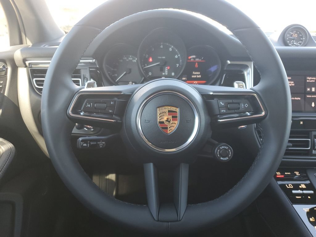 New 2026 Porsche Macan AWD/4WD image 24