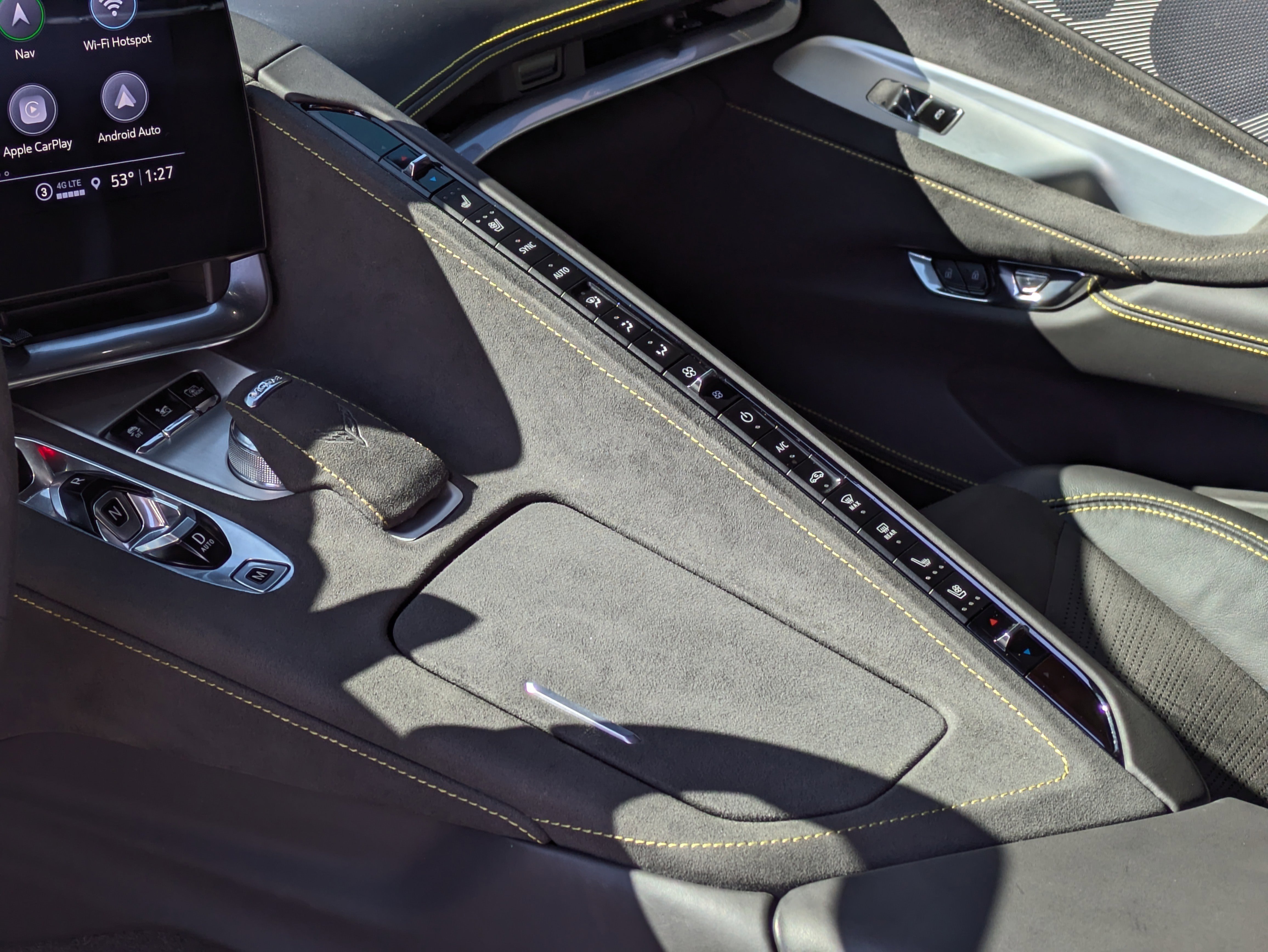 Used 2021 Chevrolet Corvette Stingray Premium Cpe w/ Z51 Performance Package image 22