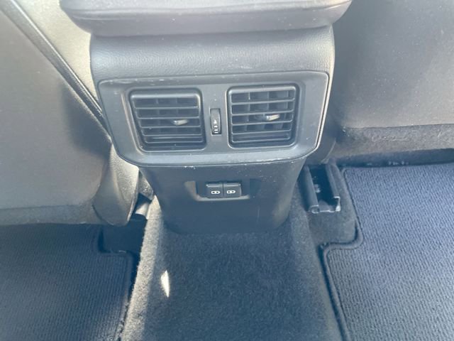 Used 2022 Toyota RAV4 XLE w/ Convenience Package image 17