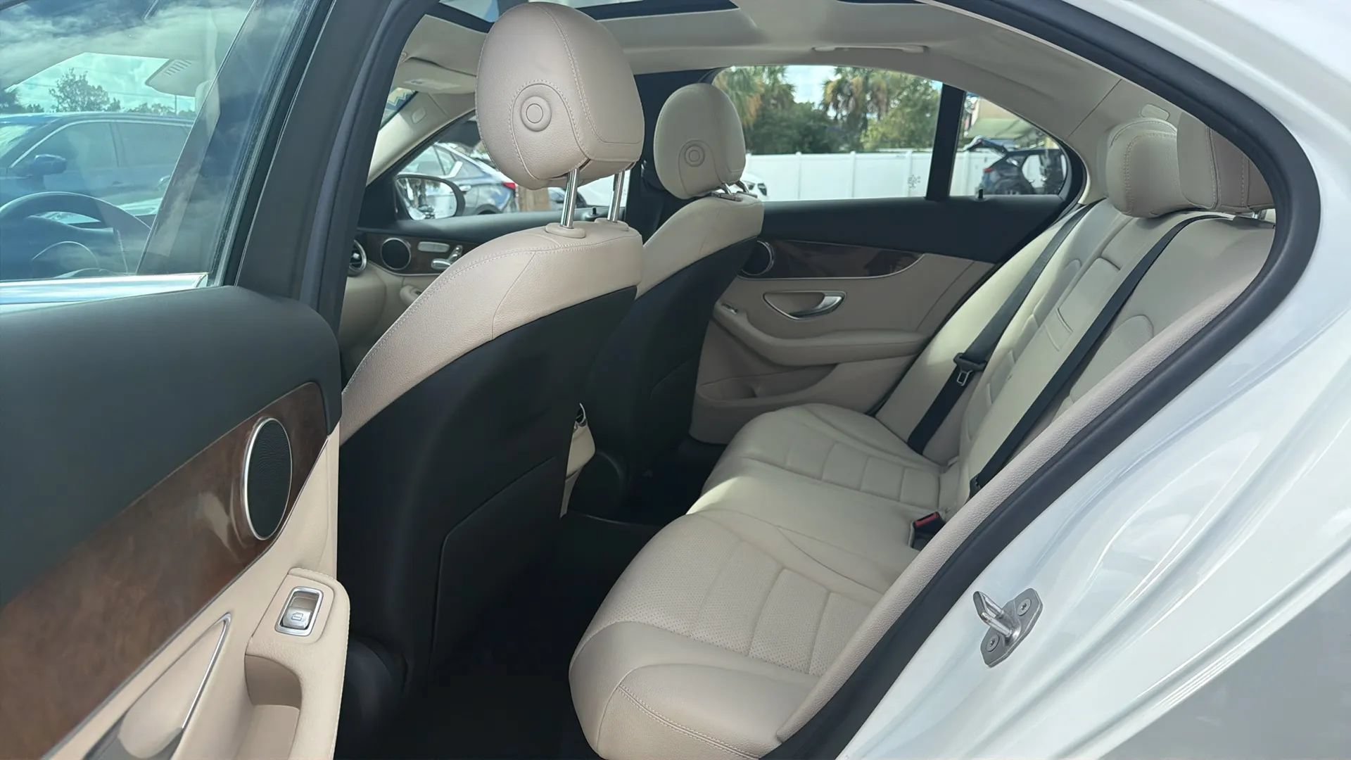 Used 2017 Mercedes-Benz C 300 Sedan image 21
