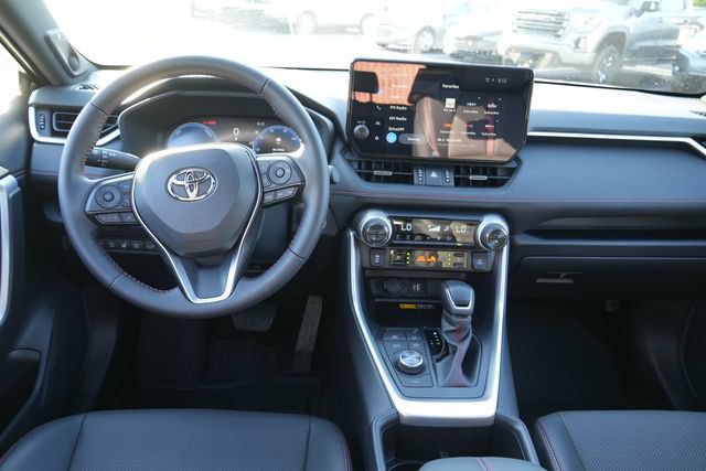 Used 2025 Toyota RAV4 XSE w/ Premium Package AWD/4WD image 22