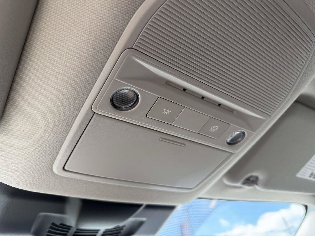 Certified 2026 Nissan Sentra SV w/ SV Convenience Package FWD image 32