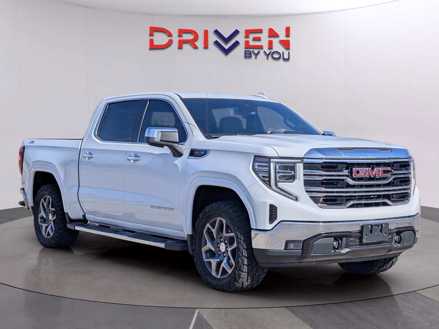 Used 2023 GMC Sierra 1500 SLT w/ SLT Premium Package image 8