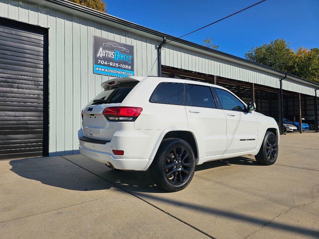 Used 2020 Jeep Grand Cherokee Altitude image 5