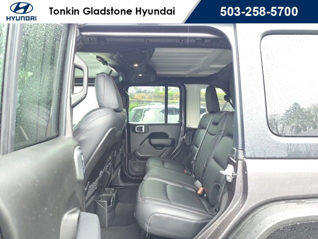 Used 2025 Jeep Wrangler Unlimited Rubicon image 26