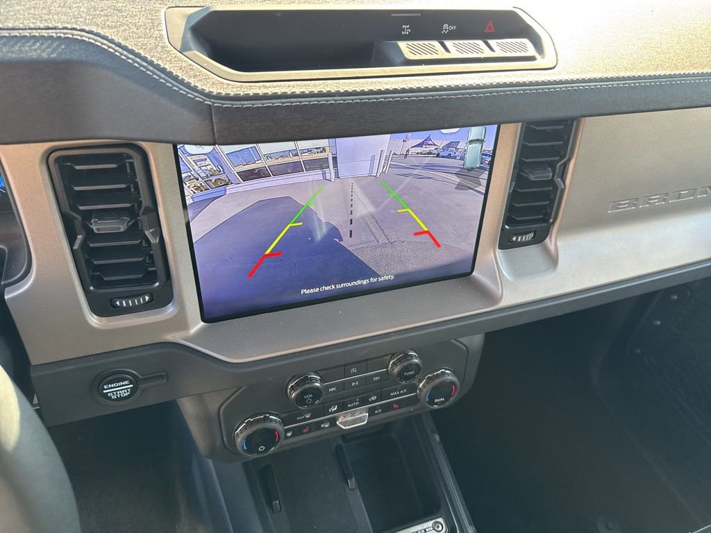 Used 2025 Ford Bronco Outer Banks image 18