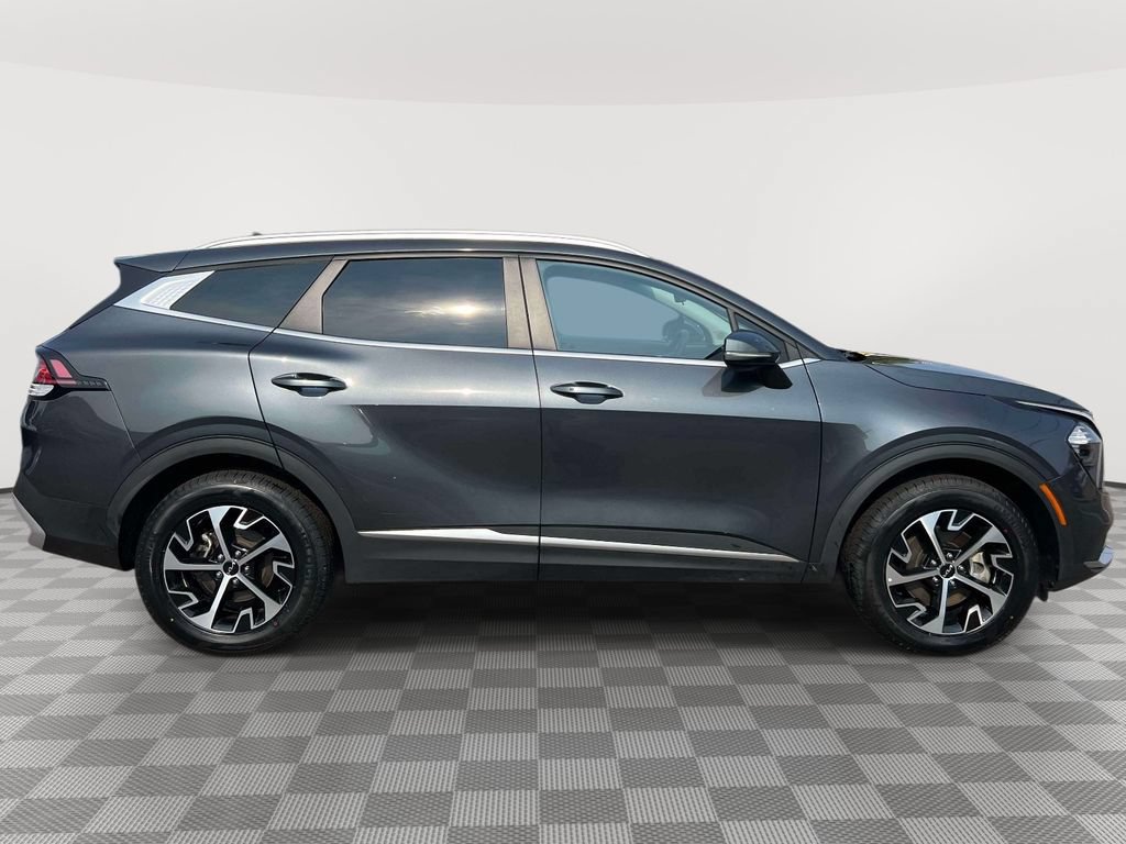 Used 2023 Kia Sportage EX AWD/4WD image 4