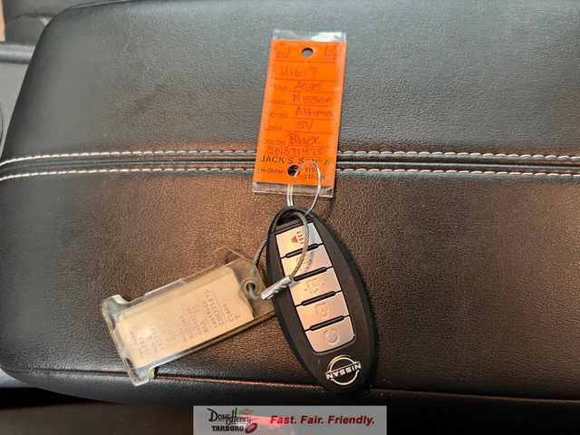 Used 2025 Nissan Altima 2.5 SV FWD image 52
