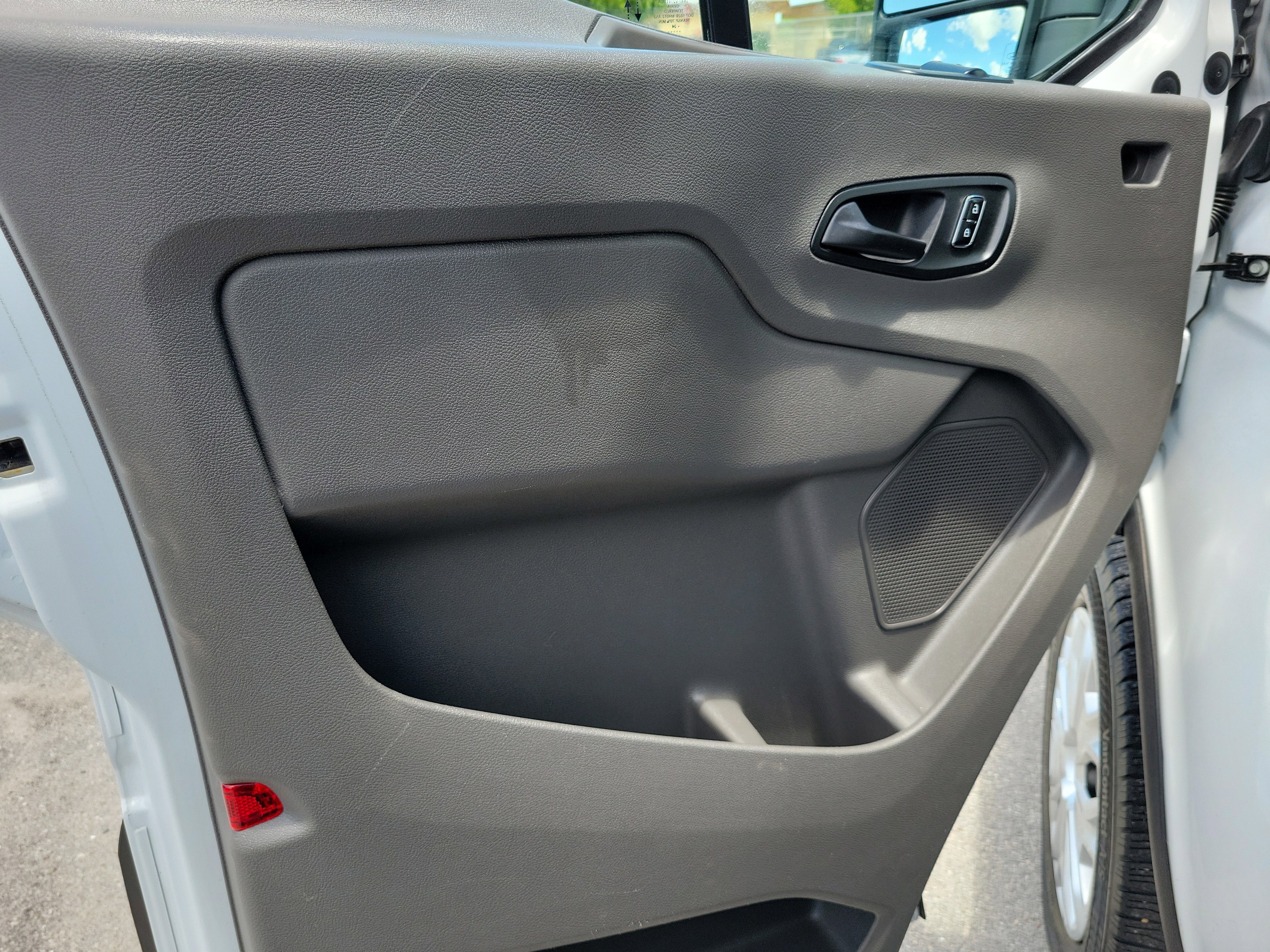 Used 2024 Ford Transit 250 Low Roof w/ Exterior Upgrade Package RWD image 25
